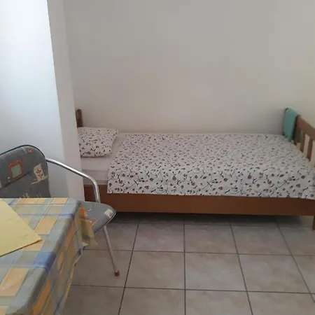 아파트 With A Parking Space - 16915 *